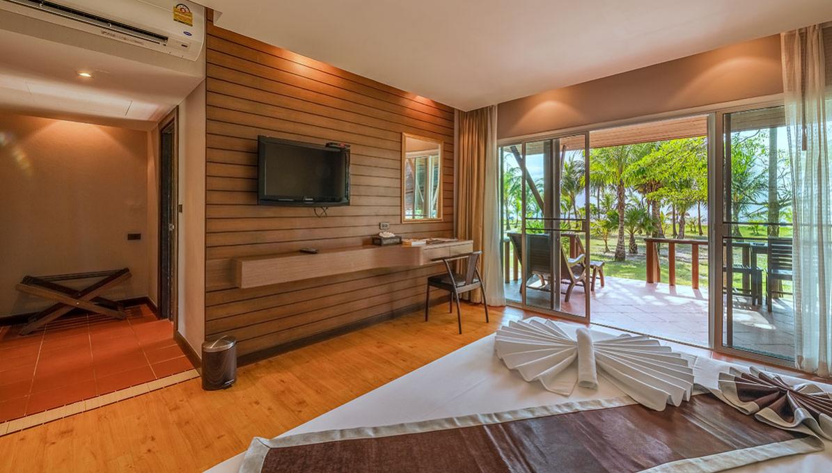 https://www.khokhaoandamanresort.com/images/accommodation/7/cnk_khokhao_WZB_6576.jpg